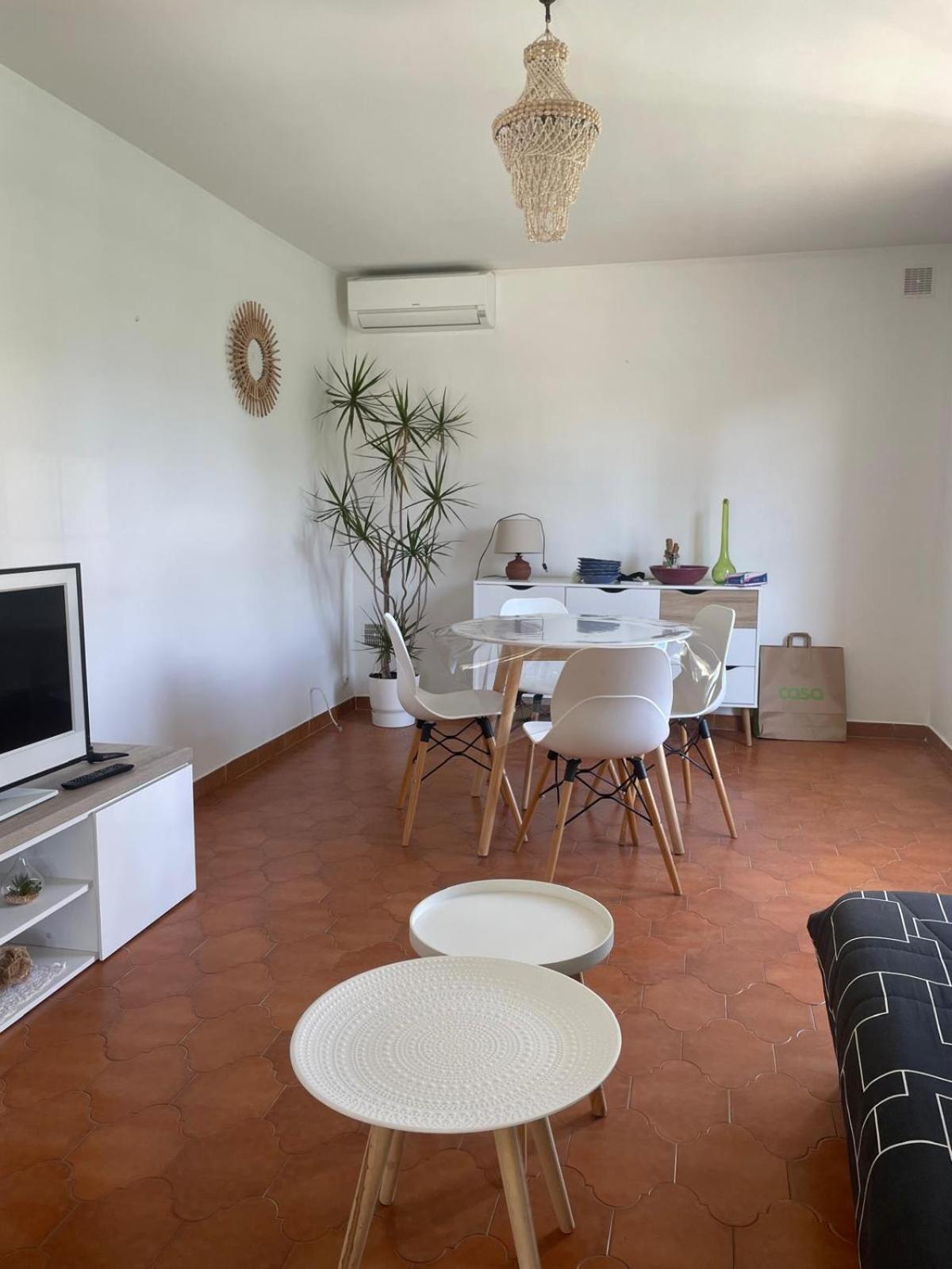 T2 En Rez De Villa Sanary-sur-Mer Εξωτερικό φωτογραφία